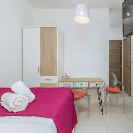 Pet Friendly In With Wifi Pula