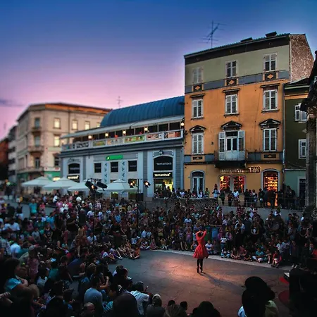 Lovely In With Wifi *