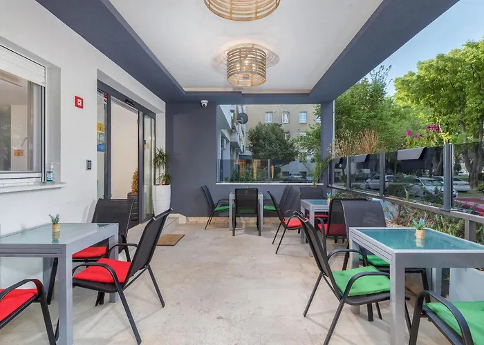 Lovely In With Wifi Apartmán