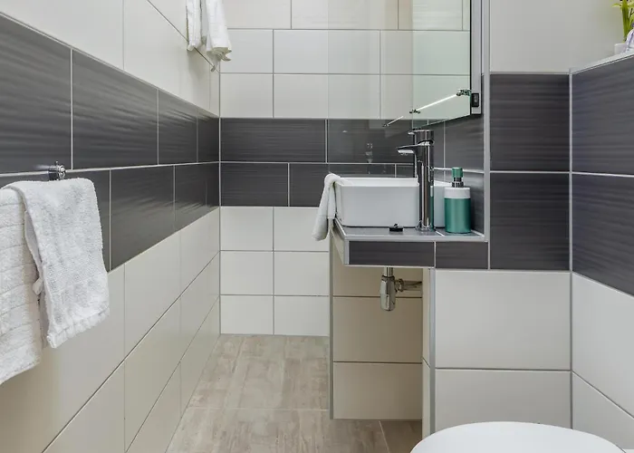 Lovely In With Wifi Pula