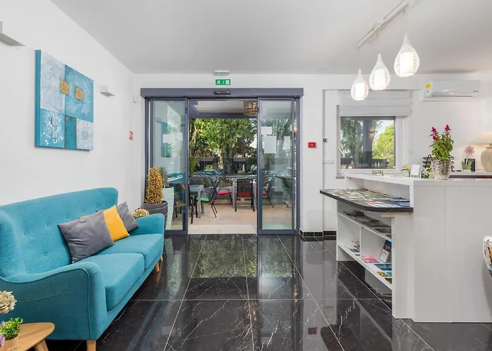 Apartmán Lovely In With Wifi