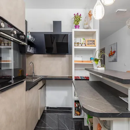 Lovely In With Wifi Apartment *