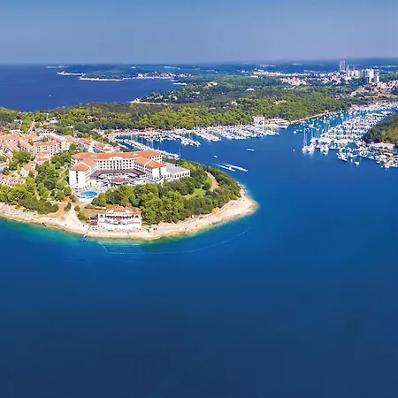 Pet Friendly Apartment In Pula With Wifi Апартаменти *